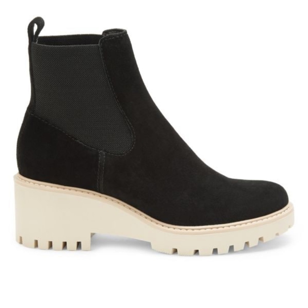 Dolce Vita  brand new suede boots